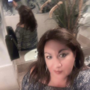 Meet your Posher, Marycarmen